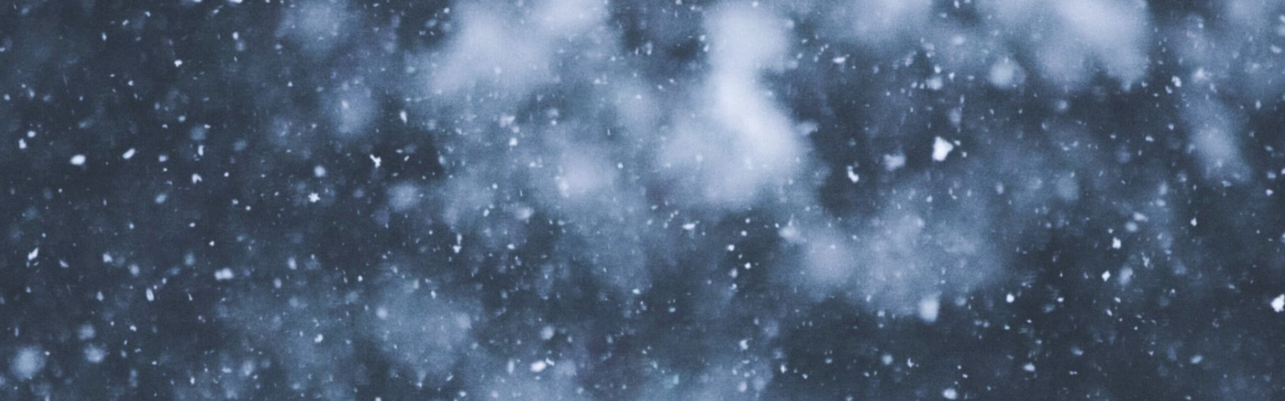 厚岸ブレンデッド<br />
ウイスキー<br />
大寒 背景